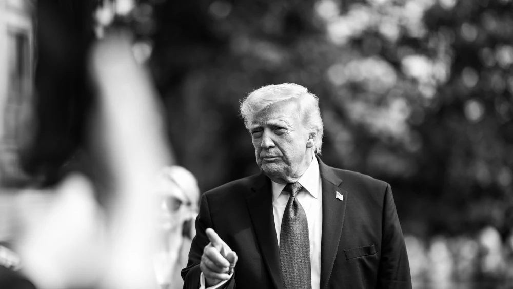 Trump black and white