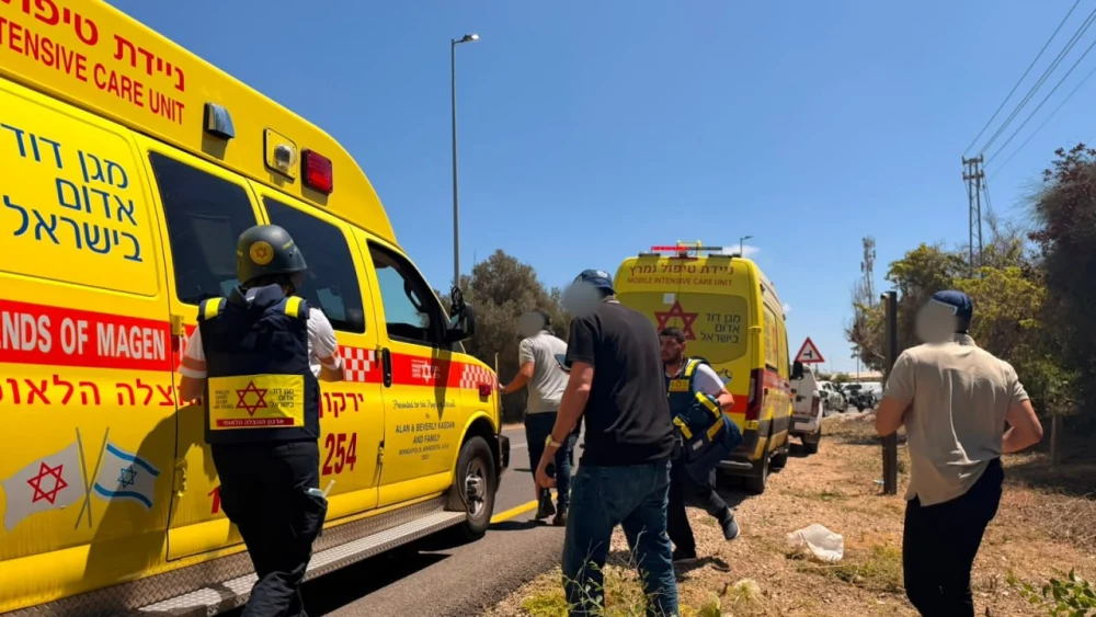 Magen David Adom emergency vehicles are seen at the scene of an attack near Tzur Natan in central Israel, June 7, 2026. Credit: Magen David Adom.
