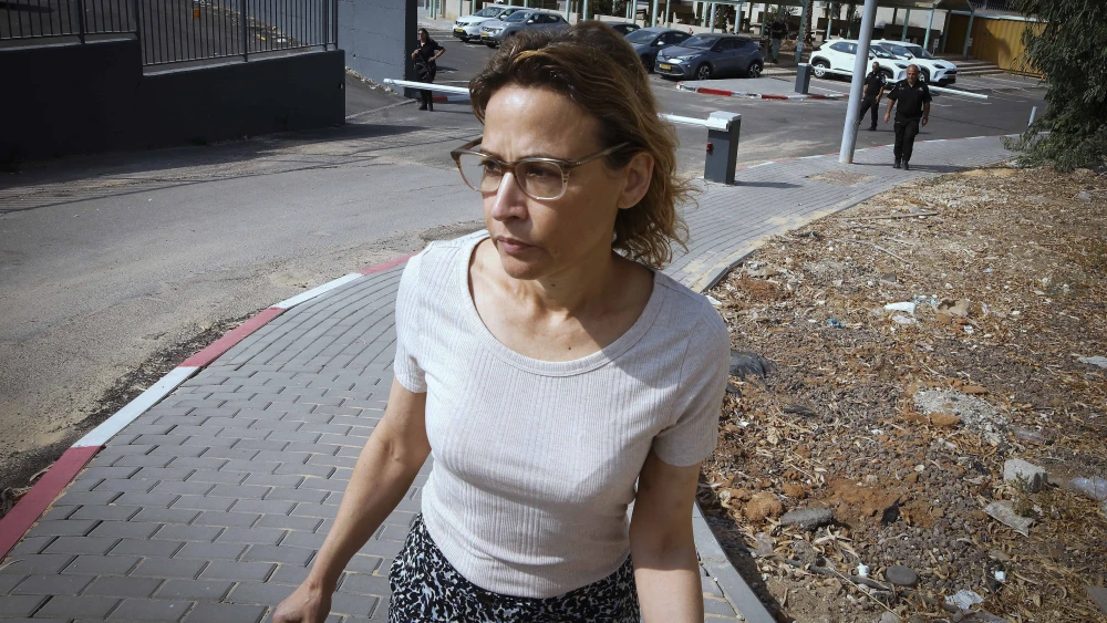 Former IDF Military Advocate Maj. Gen. Yifat Tomer-Yerushalmi leaves the Neve Tirtza Women’s Prison in Ramla for house arrest on Nov. 7, 2025. Credit: Flash90.