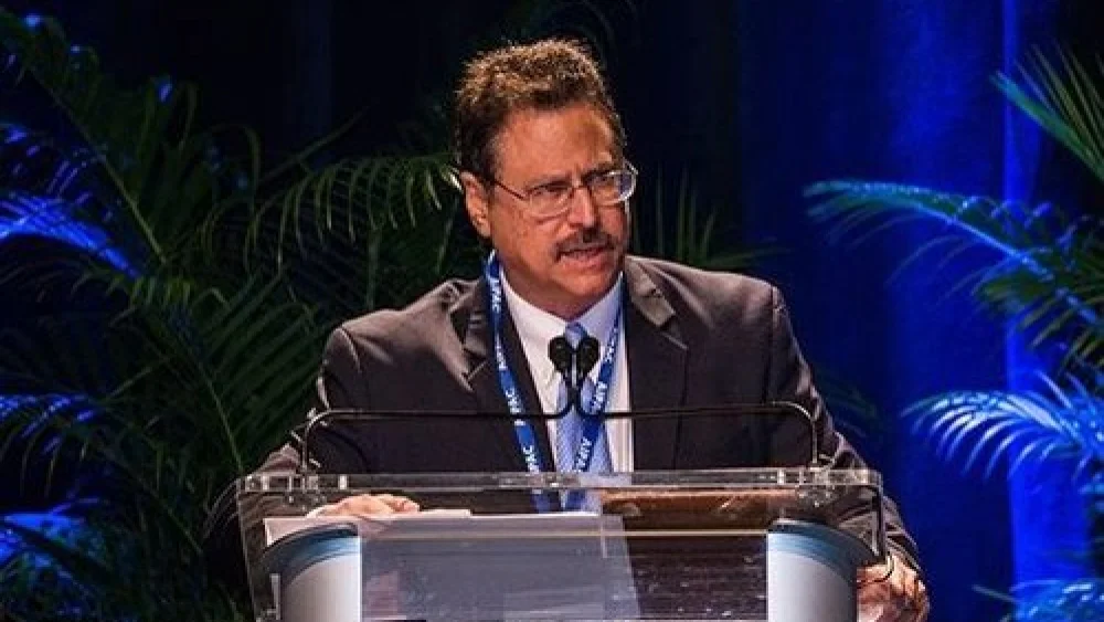 Pastor Mario Bramnick, head of the Latino Coalition for Israel. Credit: Pictigar.com.