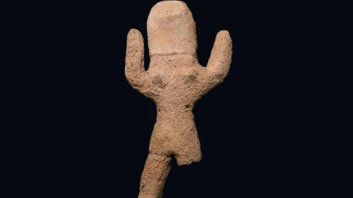 Clay female figurine. Photo: Clara Amit, Israel Antiquities Authority.