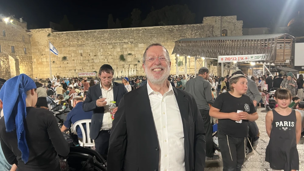 Rabbi Yitzchok Dinovitzer
