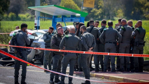 Israeli security forces at the scene of a terror attack near Yokneam, March 24, 2025. Photo by David Cohen/Flash90.