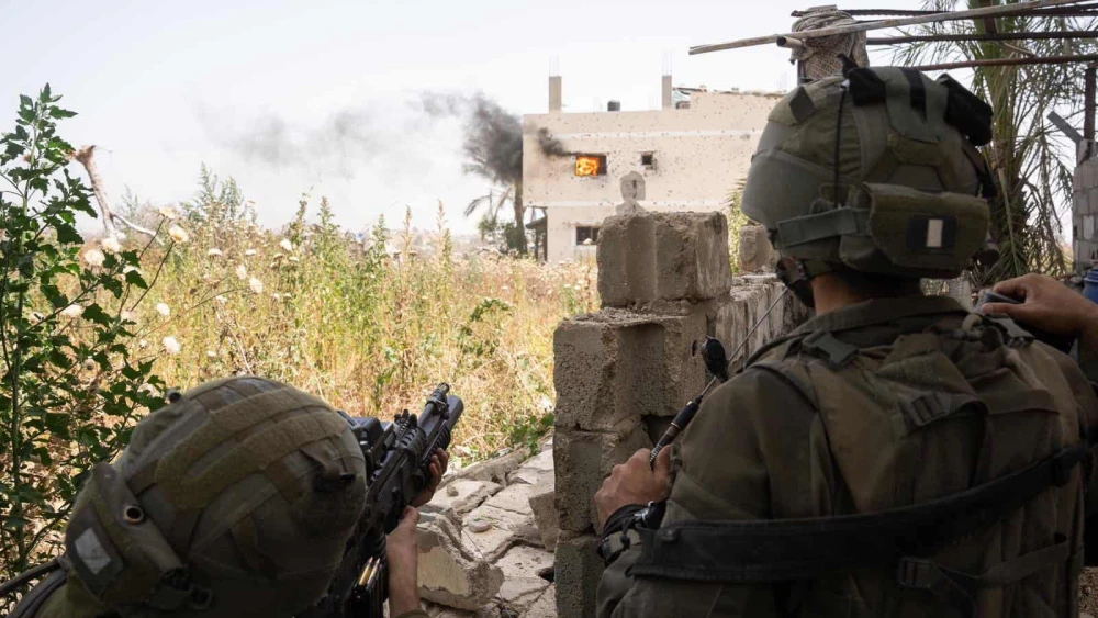 Nahal Brigade troops operating in central Gaza, April 24, 2024. Credit: IDF.