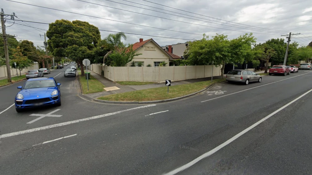 A car approaches Glen Eira Road in Ripponlea, Melbourne, Australia. Credit: Google Maps.
