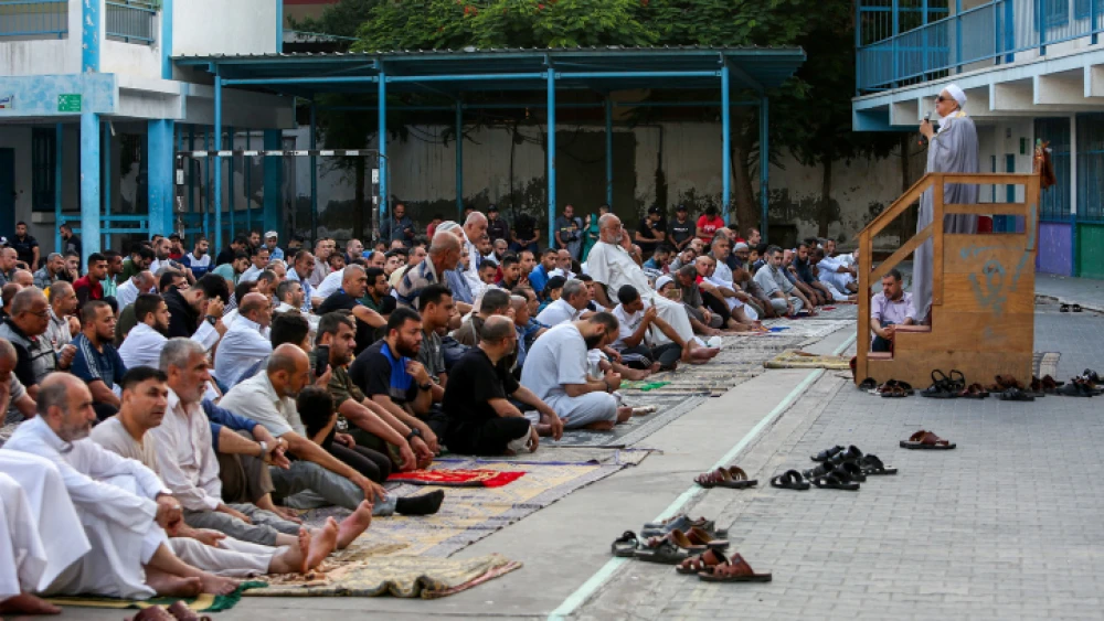 Palestinians mark the Eid al-Adha holiday at an UNRWA school in Rafah, in the southern Gaza Strip, July 31, 2020. Photo by Abed Rahim Khatib/Flash90.