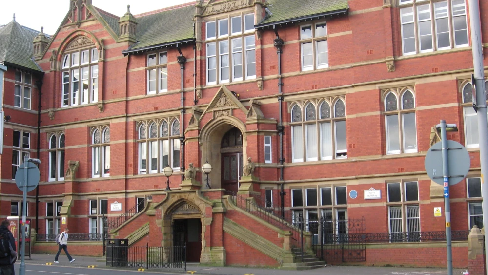 University of Central Lancashire's Harris building, March 2, 2007. Credit: Felter via Wikimedia Commons.