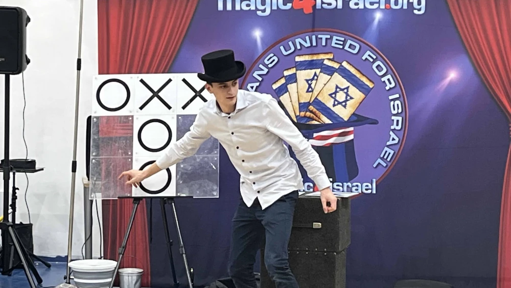 Eliyahu Joseph performing in Jerusalem, Nov. 23, 2025. Photo by Josh Hasten.