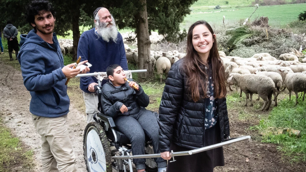 LOTEM program explore Israel's natural