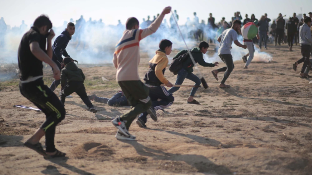 Stone-Throwing Gaza Border