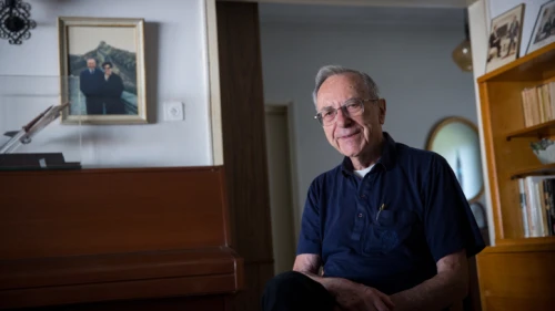 Former Israeli Minister of Defense and Minister of Foreign Affairs Moshe Arens in his home in Savyon on July 28, 2016. Photo by Miriam Alster/Flash90.