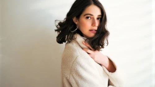 Kami Maltz can sound like a younger version of Joni Mitchell, who is one of her musical influences. Photo by Zohar Raft.