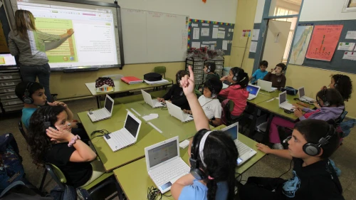 Israeli children in second grade (7 and 8 years old) use computers in a classroom during a lesson at the "Janusz Korczak" school in Jerusalem, on May 17, 2011. Photo by Kobi Gideon/Flash90.