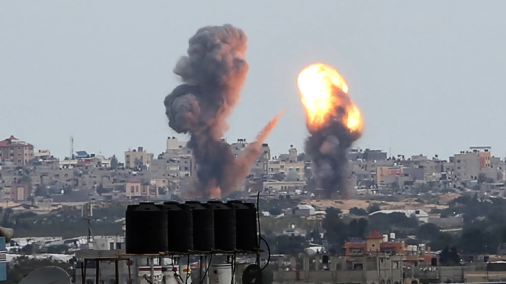 Israeli airstrikes in Khan Yunis in the southern Gaza Strip on Feb, 24, 2020. Photo by Abed Rahim Khatib/Flash90.