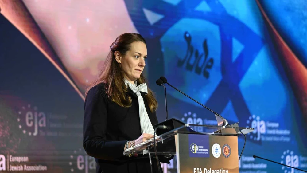 Maria Ejchart speaks in Krakow, Poland on Nov. 4, 2025. Photo by Yoav Dudkevitch/EJA.