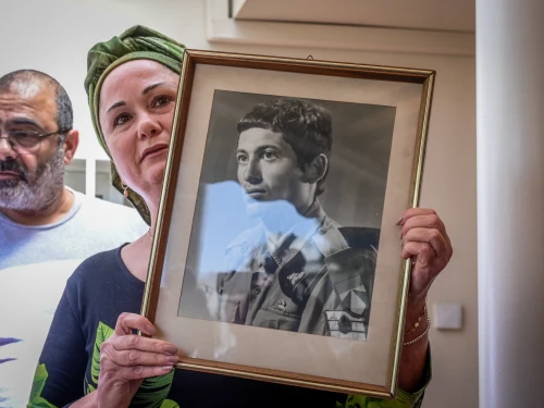Anat Cohen, the sister of Sgt. First Class Zvi Feldman whose body was recovered during a special operation in Syria after being missing for 43 years speaks to the media outside her home in Tel Aviv, May 11, 2025. Photo by Avshalom Sassoni/Flash90.