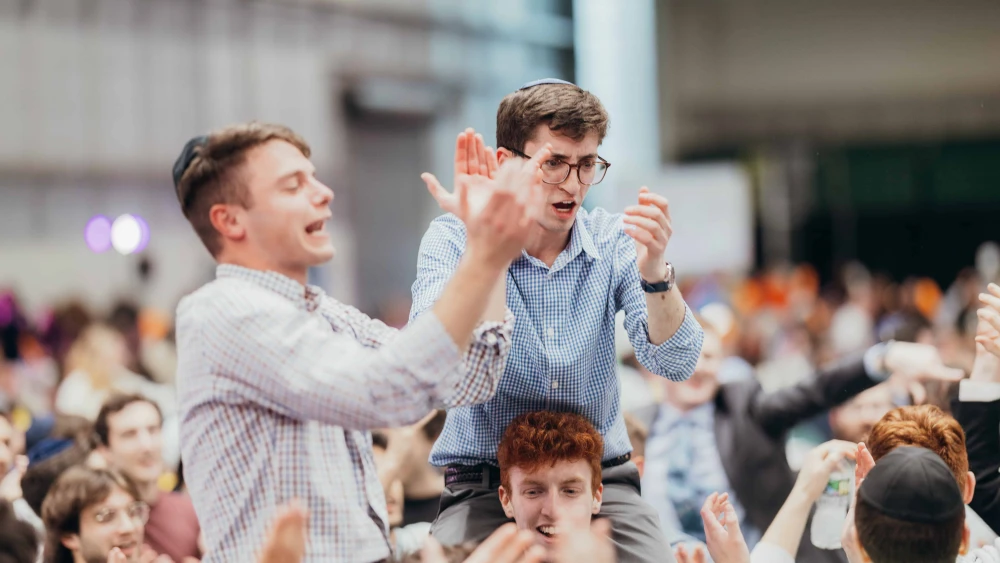 Binghamton University Shabbat 2400