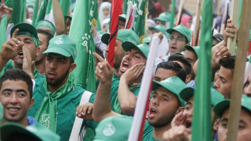 Hamas supporters attend a rally prior to the Student Council elections at Birzeit University on the outskirts of Ramallah, May 6, 2014. Photo by Issam Rimawi/Flash90.