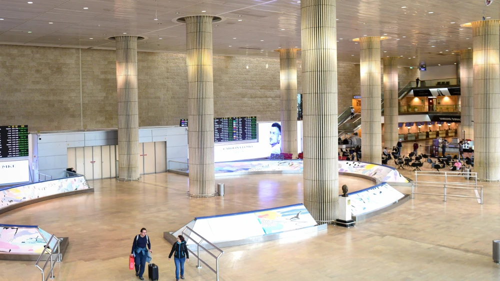 The empty arrival hall at Ben-Gurion International Airport on March 11, 2020. Photo by Flash90.