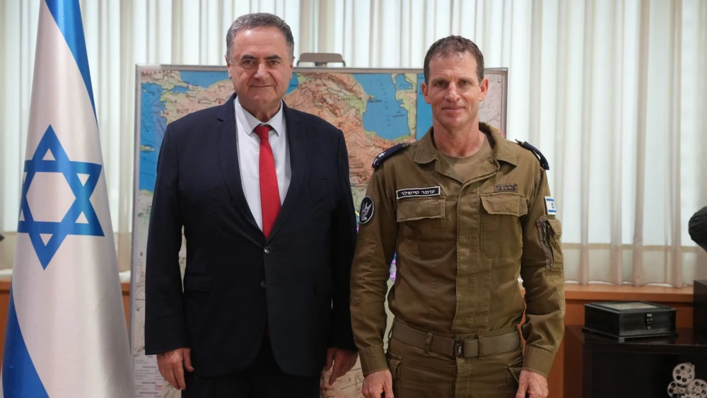 Israeli Defense Minister Israel Katz, left, meets with Israeli Air Force Commander Maj. Gen. Omer Tishler during a working session on operational readiness on July 6, 2026. Photo by Elad Malka, Ministry of Defense.