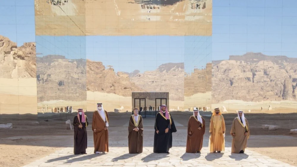 Arab Gulf leaders pose together following the restoration of ties between Qatar and Saudi Arabia. Source: Twitter.