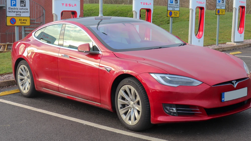 A 2018 Tesla Model S. Credit: Vauxford via Wikimedia Commons.