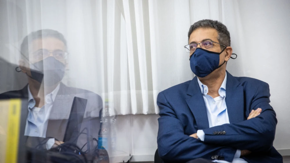 Former Walla CEO Ilan Yeshua arrives at the Jerusalem district court for his testimony in the case against Israeli Prime Minister Benjamin Netanyahu, May 26, 2021. Photo by Yonatan Sindel/Flash90.