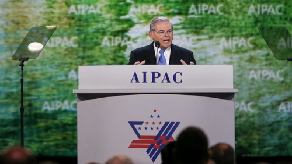 U.S. Sen. Robert Menendez (D-N.J.) speaks at the 2015 American Israel Public Affairs Committee (AIPAC) policy conference in March. Credit: AIPAC.