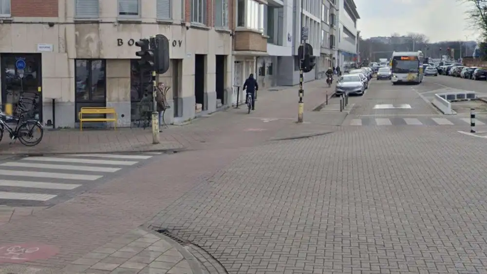 A street view of the entrance of the now-bankrupt Bokertov restaurant in Antwerp, Belgium. Photo credit: Google Maps.
