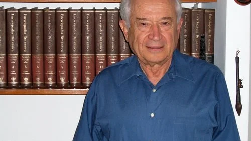 Hebrew University of Jerusalem's Professor Raphael Mechoulam, who is known as “the father of medical marijuana.” Credit: Wikimedia Commons.