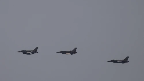 Israeli Air Force jets fly over Jerusalem ahead of Independence Day on April 22, 2020. Photo by Yonatan Sindel/Flash90.