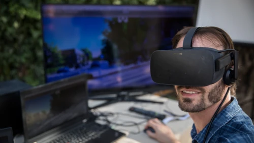 A man uses Virtual Reality glasses as start-up groups showcase their products at the Innovation Lab event at the Tower of David Museum in Jerusalem's Old City, on Oct. 17, 2017. Photo by Hadas Parush/Flash90.