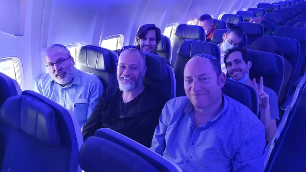 Members of MAKOM Communities head to the border of Ukraine to support relief efforts