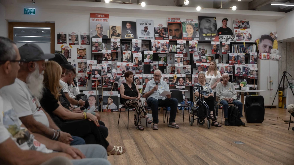 Holocaust survivors meet families of hostages and released hostages in Tel Aviv on August 5, 2025. Photo by Chen Schimmel.
