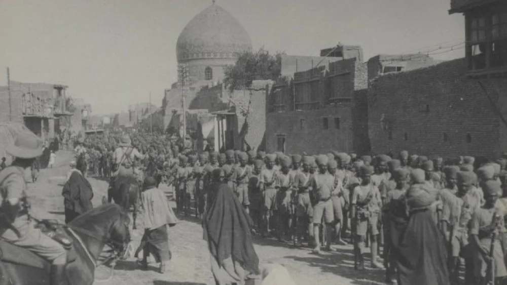 Indian forces marching into Baghdad, 1917.