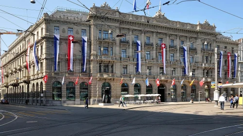 Credit Suisse headquarters in Zürich, inaugurated in 1876. Credit: Roland zh via Wikimedia Commons.