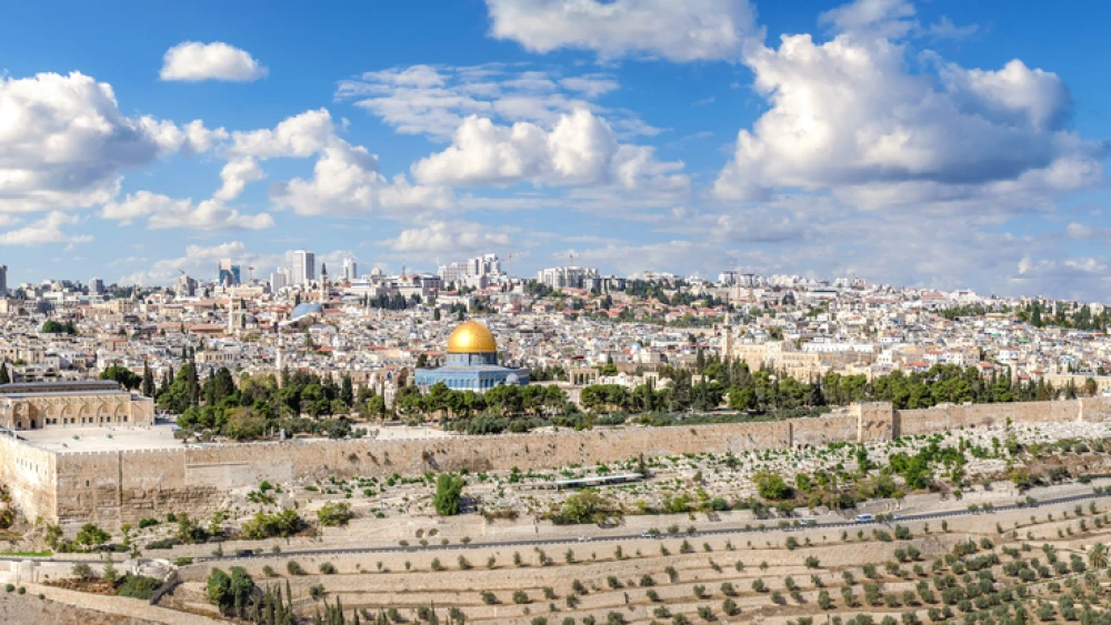 A panorama of Jerusalem. Credit: JekLi/Shutterstock.