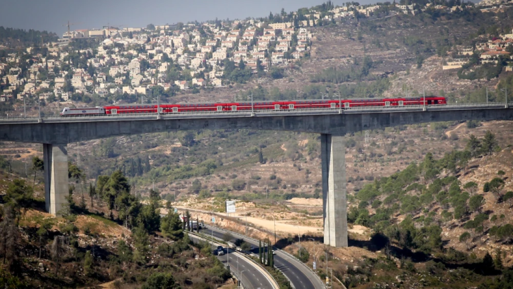 View of the new Tel Aviv-Jerusalem fast train seen over the HaArazim valley just outside of Jerusalem, on Sept. 25, 2018. Photo by Yossi Zamir/Flash90.