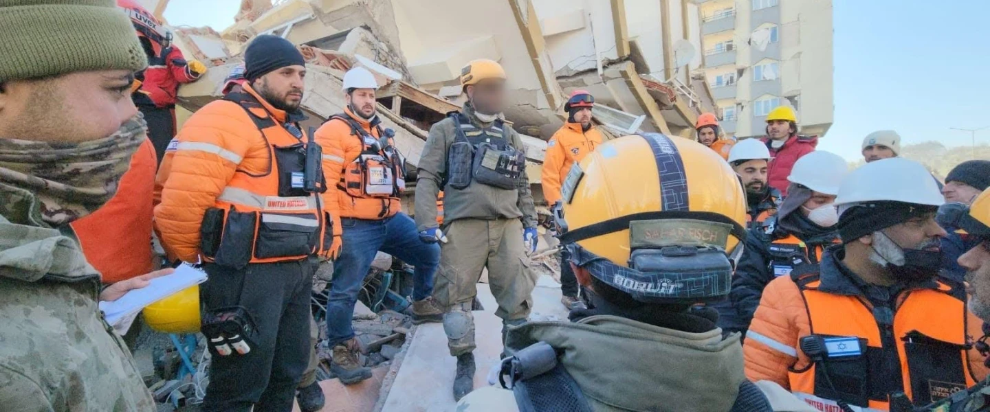 Israel Defense Forces and United Hatzalah rescue personnel in Gaziantep, Turkey, Feb. 8, 2023. Credit: United Hatzalah.