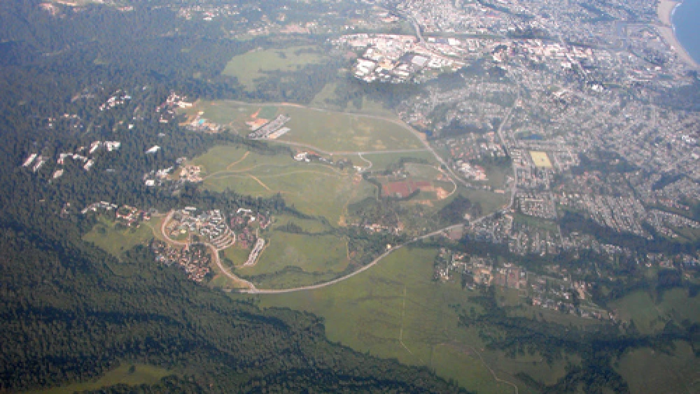 An aerial view of the UC Santa Cruz campus and others areas in Santa Cruz, Calif. Credit: Doc Searls via Wikimedia Commons.