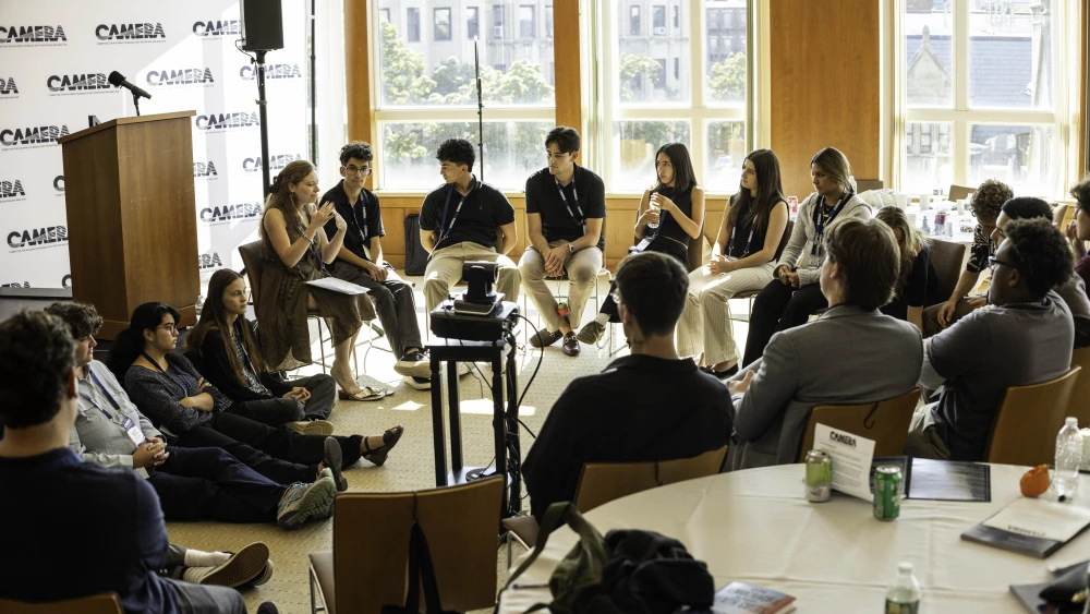 Campus advisor Erica Eisner leads a breakout session with fellows