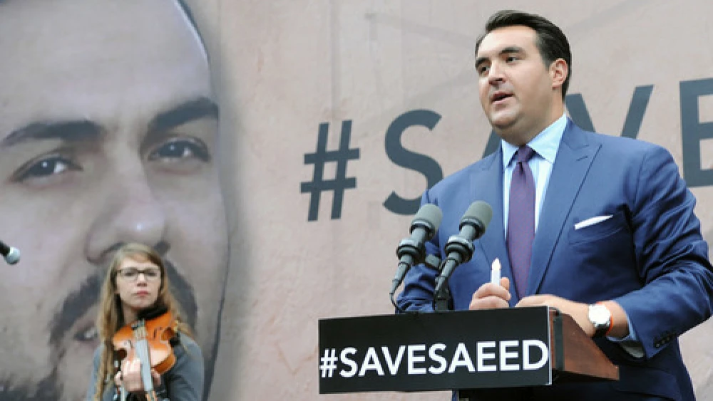 Click photo to download. Caption: Jordan Sekulow, executive director of the American Center for Law and Justice, speaks to a crowd gathered outside the White House on Sept. 25, 2014, to pray for the release of Pastor Saeed Abedini from prison in Iran. Abedini was eventually freed in January 2016. Credit: American Center for Law and Justice.