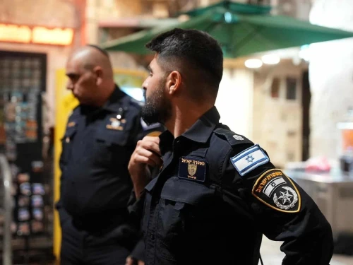 Police officers at the scene of a terrorist stabbing at the Chain Gate entrance to the Temple Mount in the Old City of Jerusalem, May 16, 2025. Credit: Israel Police.