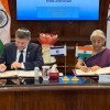 Finance Minister Bezalel Smotrich and his Indian counterpart Nirmala Sitharaman sign a bilateral investment agreement in New Delhi, Sept. 8, 2025. Credit: Israel Finance Ministry.