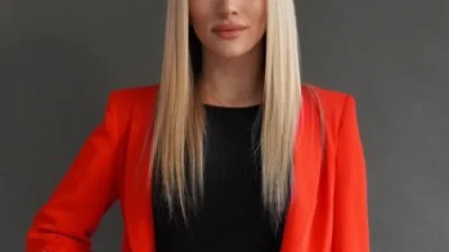 Emily Austin. Credit: @emilyraustin.