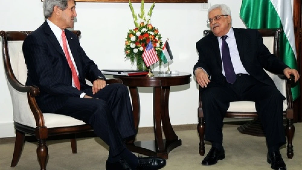 Kerry, Abbas
