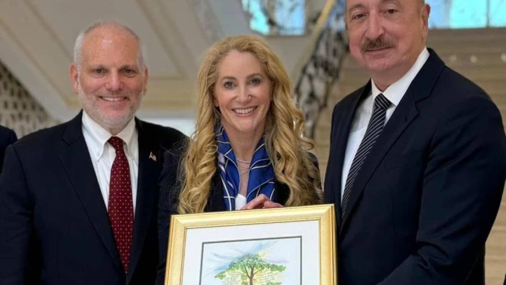 Conference of Presidents of Major American Jewish Organizations CEO William C. Daroff (left) and Chair Betsy Berns Korn present a gift to the president of the Republic of Azerbaijan, Ilham Aliyev, February 2026. Credit: Courtesy.