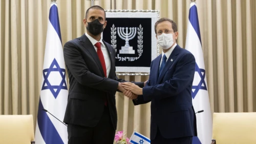 Khalid Yusuf al-Jalahma, the first ambassador of Bahrain to Israel, meets with President Isaac Herzog in Jerusalem, Sept. 14, 2021. Credit: Olivier Fitoussil/Flash90.