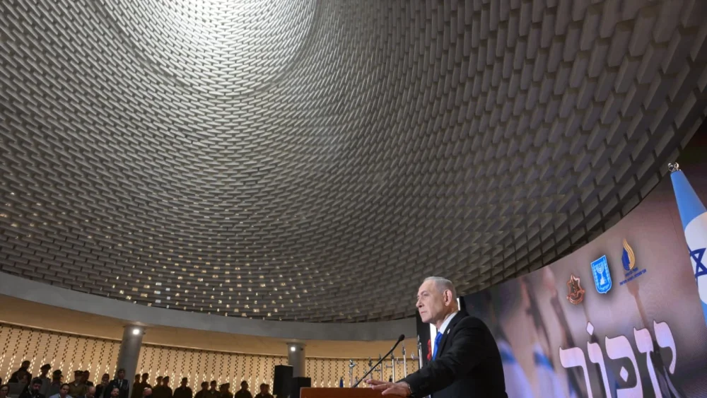 Prime Minister Benjamin Netanyahu addresses the state memorial ceremony for the fallen of Israel’s wars on Jerusalem's Mount Herzl, April 2, 2026. Credit: GPO.
