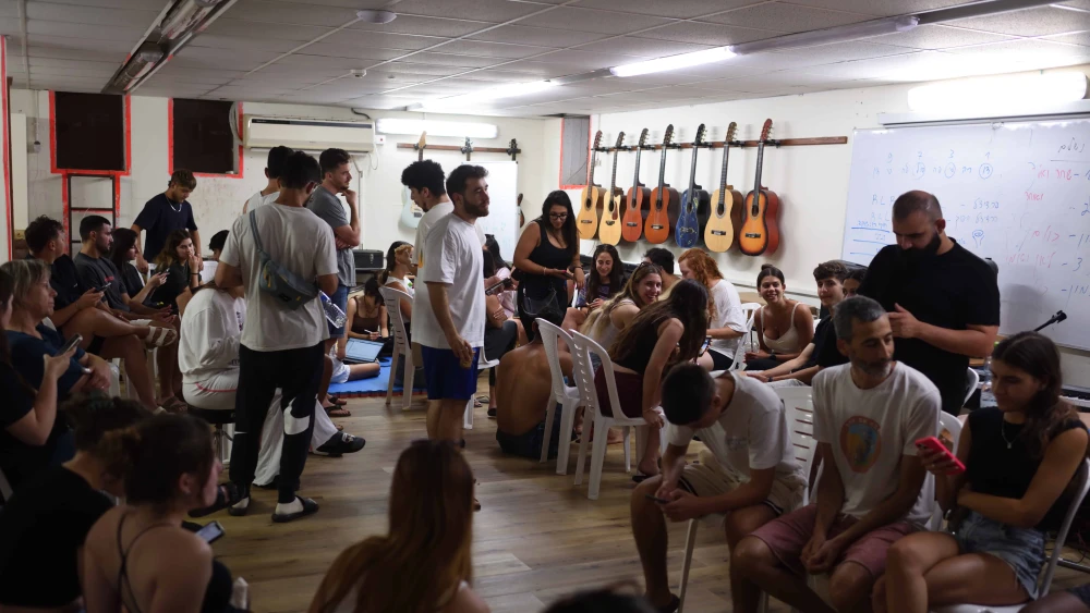 Israeli students take shelter inside a public bomb shelter at the Rupin Academic Centre, north of Tel Aviv, June 17, 2025.Photo by Gili Yaari /Flash90.